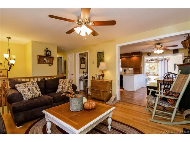 59 Gayle Dr