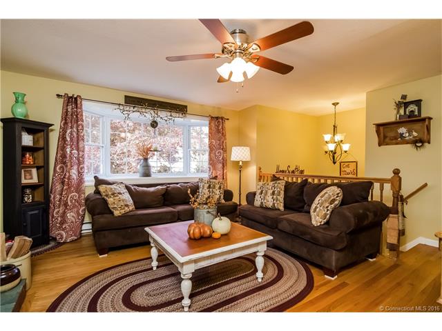59 Gayle Dr