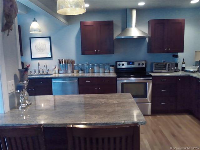 68 Savarese Ln