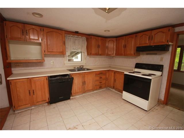 For Sale: 289 George Washington Tpke Burlington, CT 06013