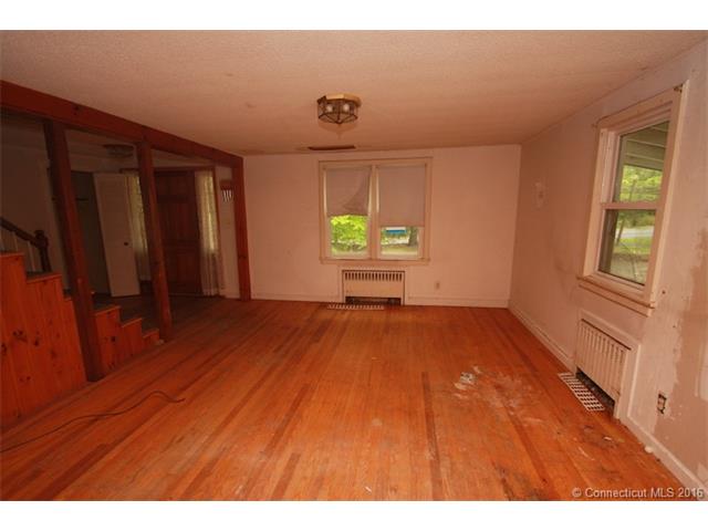 For Sale: 289 George Washington Tpke Burlington, CT 06013