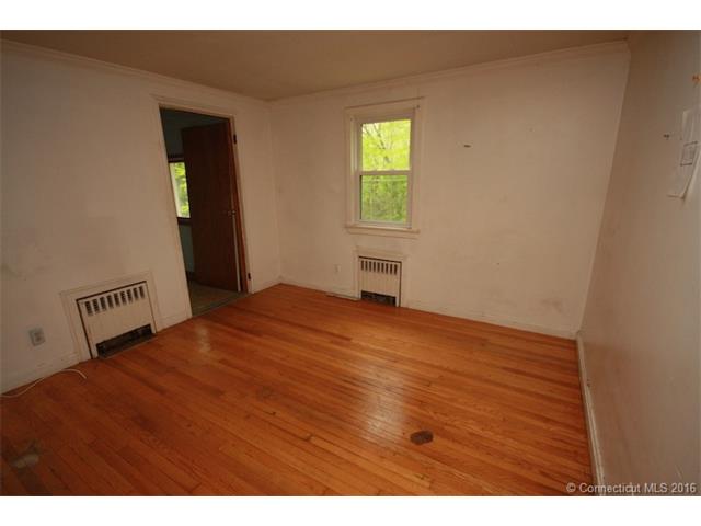 For Sale: 289 George Washington Tpke Burlington, CT 06013
