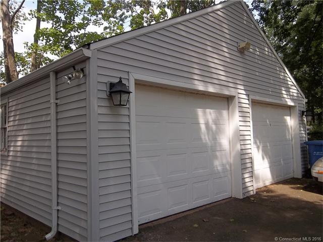 33 Benton Ln