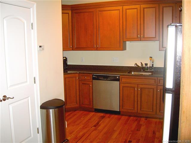10 Main St #206 Berlin, CT 06037