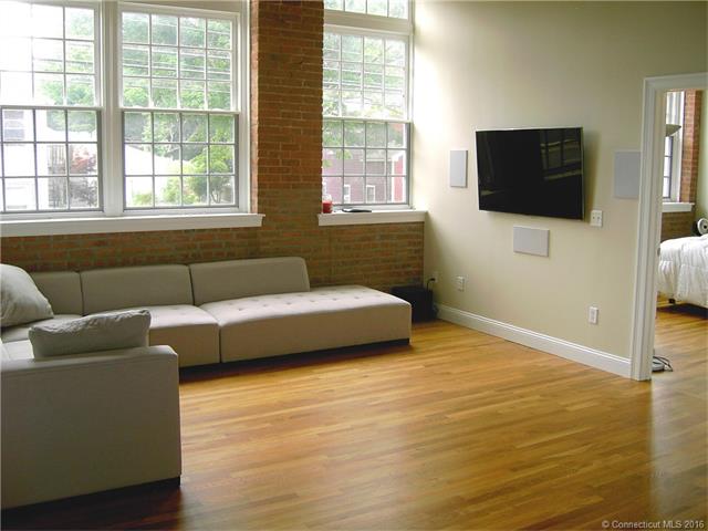 10 Main St #206 Berlin, CT 06037