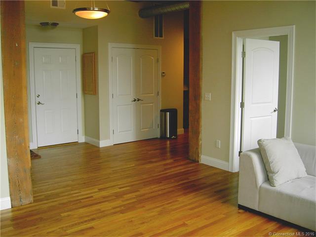 10 Main St #206 Berlin, CT 06037