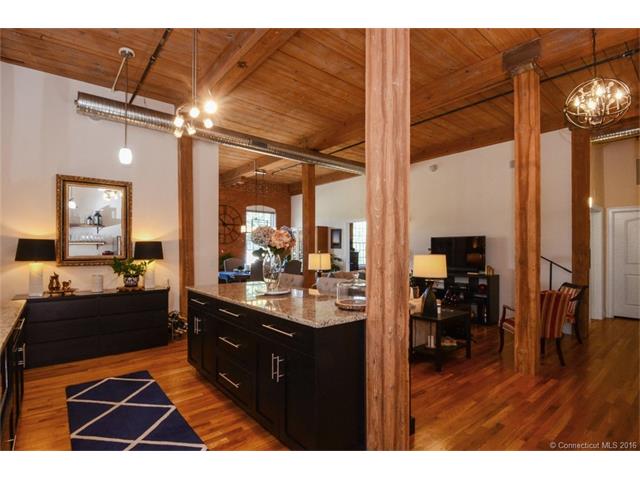 10 Main St #320