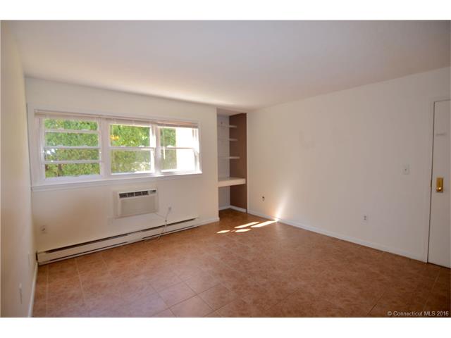 32 Thompson Rd #5C