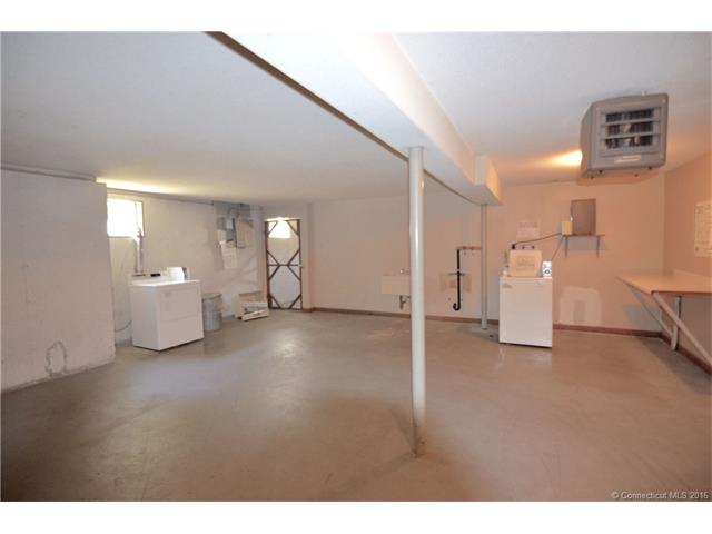 32 Thompson Rd #5C