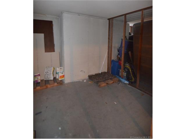 32 Thompson Rd #5C