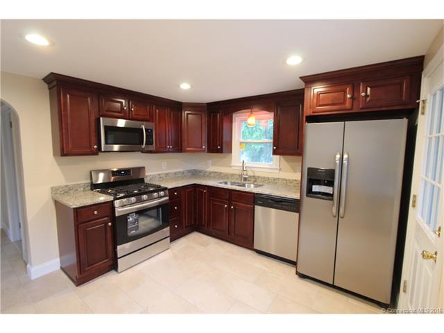 12 Greenfield Dr