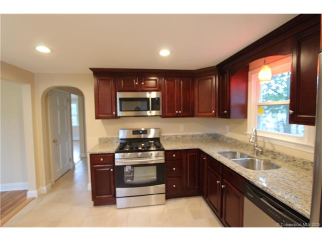 12 Greenfield Dr