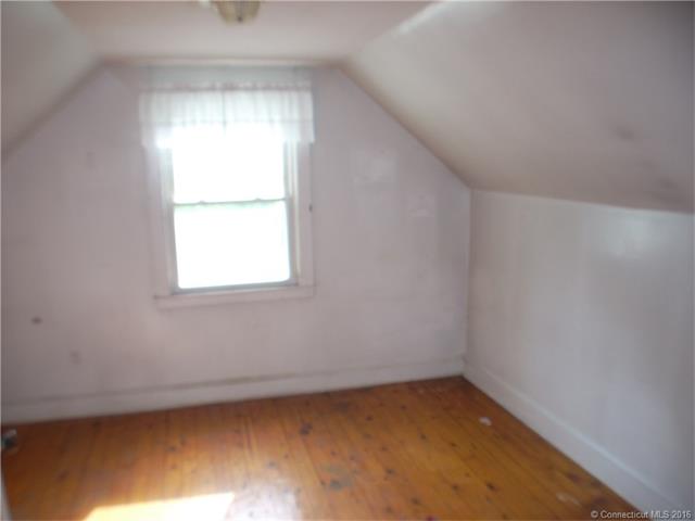 1265 Slater Rd