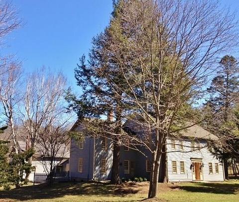 118 Newfield Rd