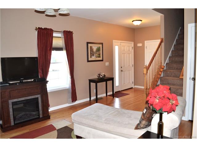 88 S Washington St #7