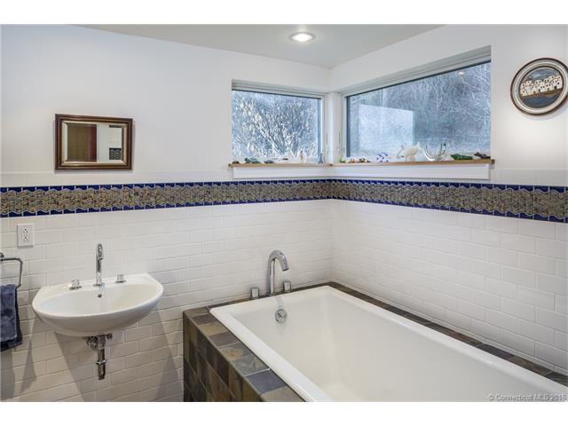 230 Housatonic River Rd, Salisbury CT 06068