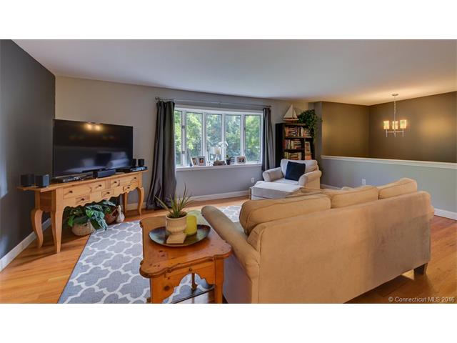 4 Banks Rd