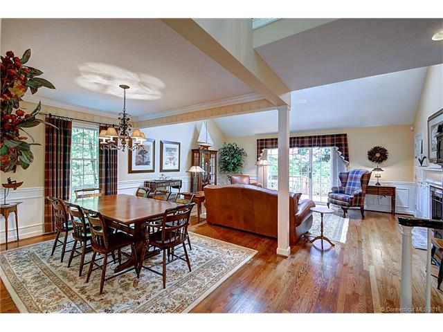 For Sale: 127 S Mill Dr #APT 127 South Glastonbury, CT 06073