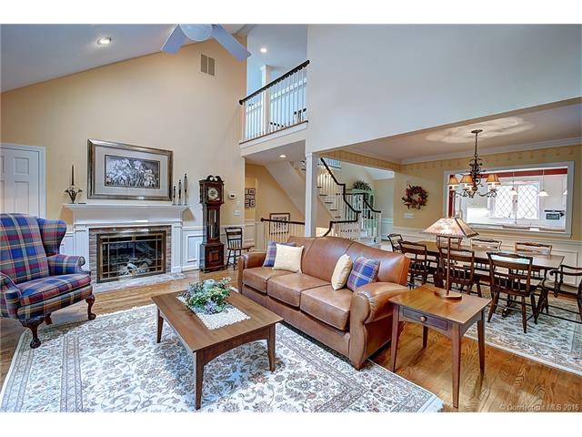 For Sale: 127 S Mill Dr #APT 127 South Glastonbury, CT 06073