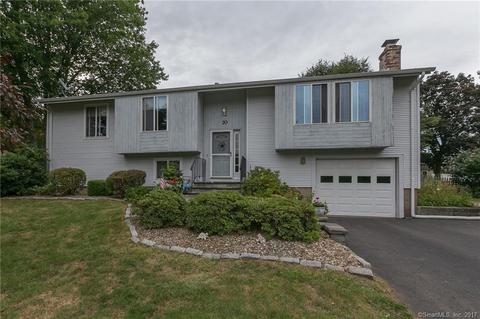 121 Edgewood Dr