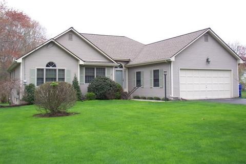 121 Edgewood Dr