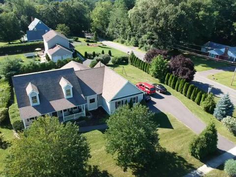 121 Edgewood Dr