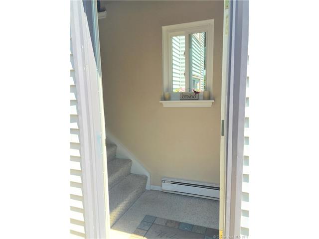 For Sale: 42 Candlewood Dr #APT 42 South Windsor, CT 06074