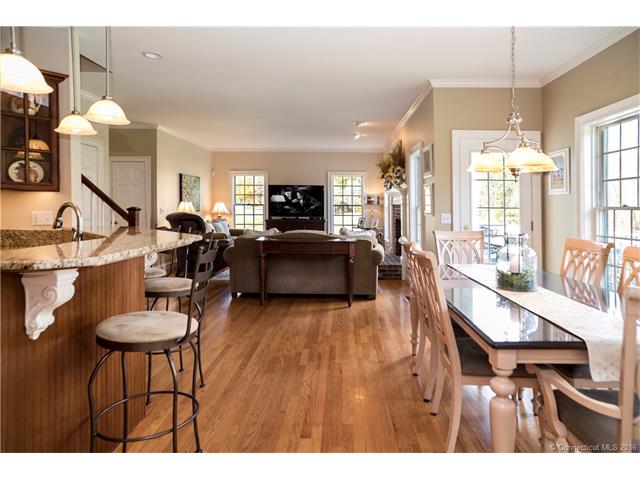 190 Shadow Pond Ln