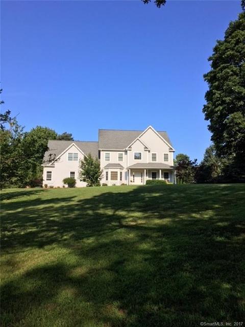 19 Candlewood Dr