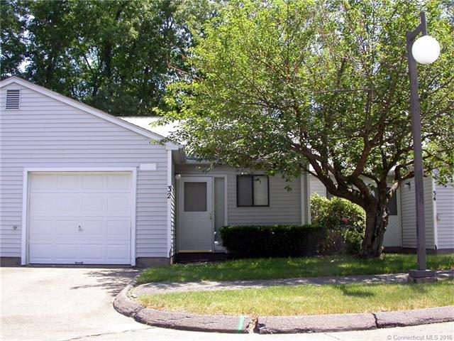 For Sale: 32 Knoll Ln #APT 32 Weatogue, CT 06089