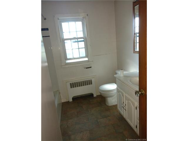 489 Ash Dr
