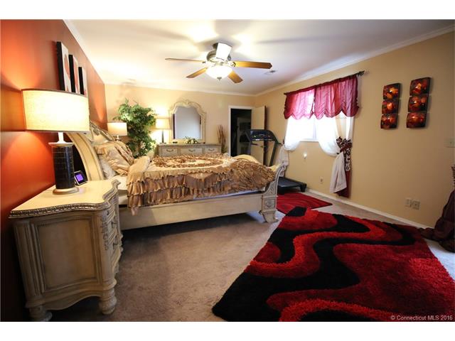 7 Polk Ln