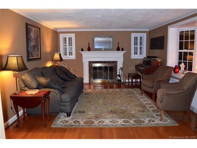 26 Webster Hill Blvd