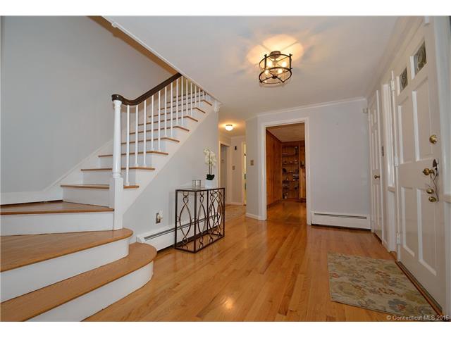 150 Cliffmore Rd