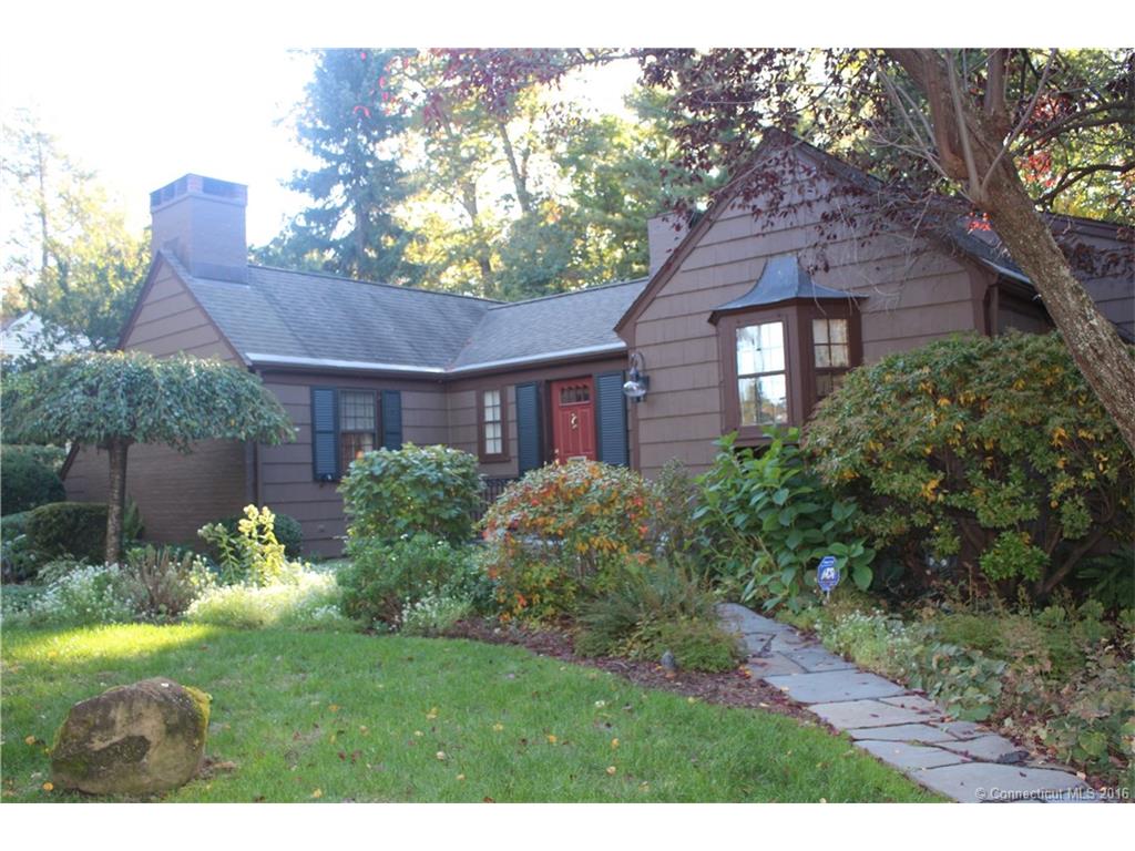 267 Ridgewood Rd