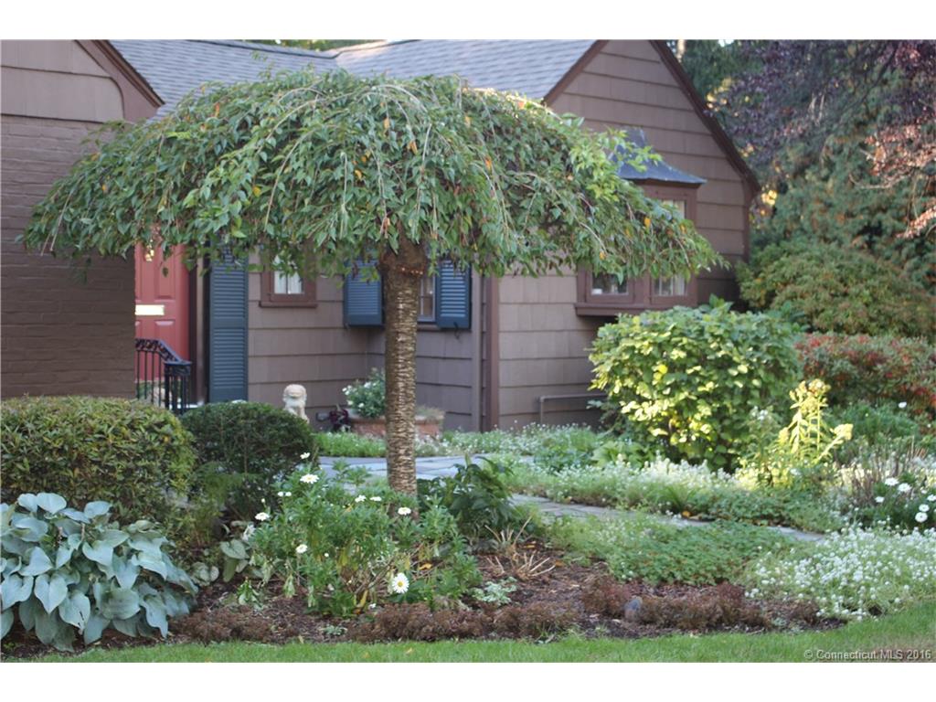 267 Ridgewood Rd