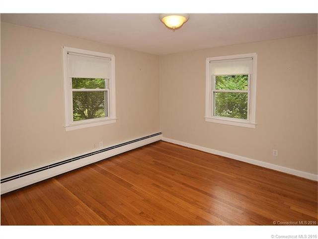 For Sale: 1538 Boulevard West Hartford, CT 06107