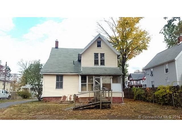 49 Wells Ave
