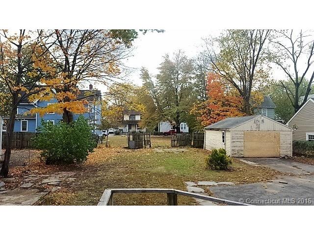 49 Wells Ave