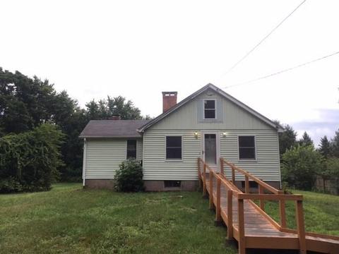 14 Roxbury Rd