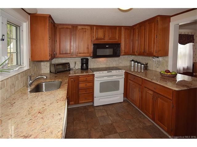 84 Judd Rd, Wethersfield CT 06109