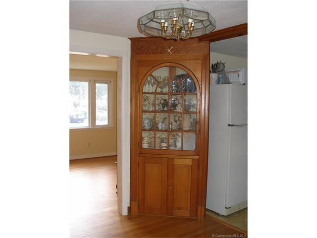 For Sale: 130 Florence St West Hartford, CT 06110