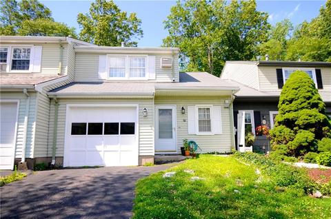 111 Webster Ct #111