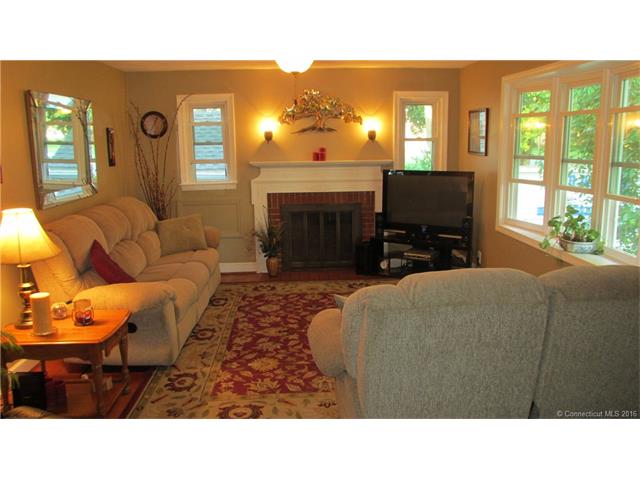 For Sale: 40 Edward St Newington, CT 06111