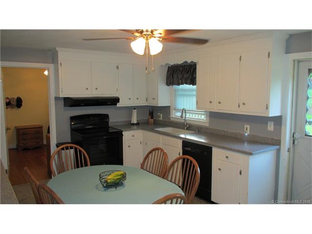 For Sale: 40 Edward St Newington, CT 06111