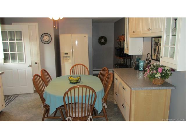 For Sale: 40 Edward St Newington, CT 06111