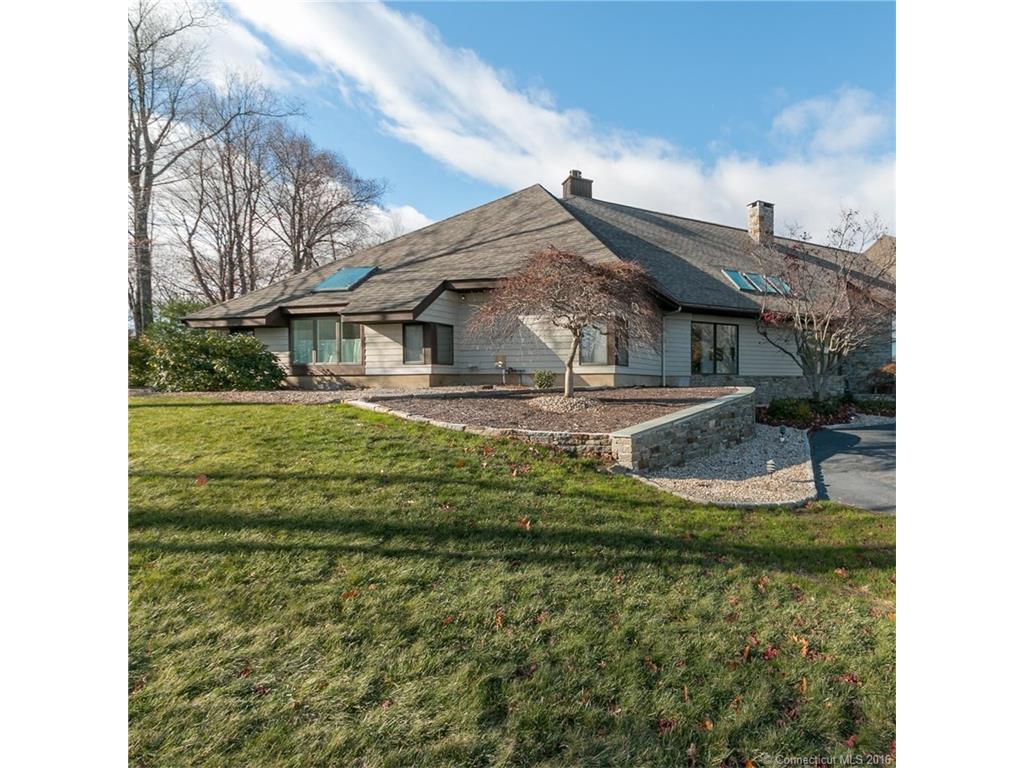 91 Balfour Dr