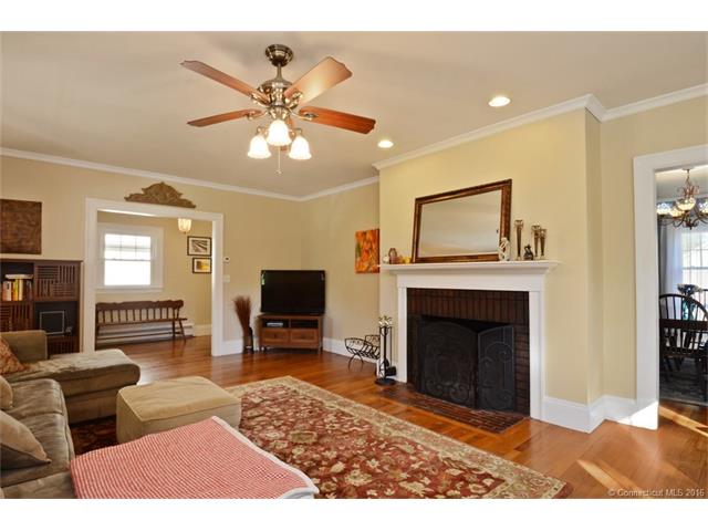 40 Beverly Rd