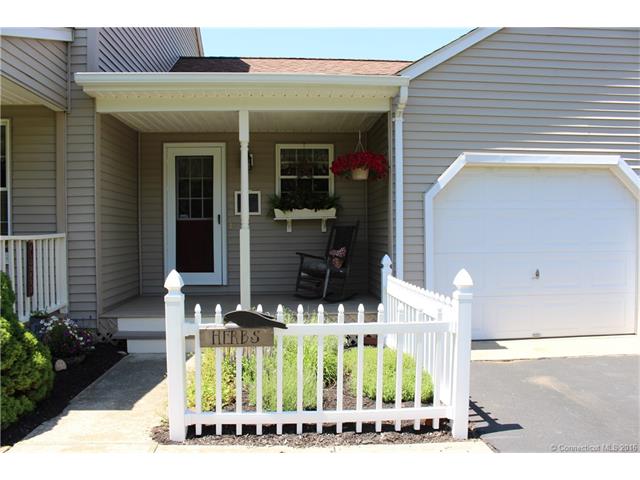 For Sale: 82 Maynard Rd Brooklyn, CT 06234