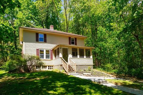 797 Pomfret Rd